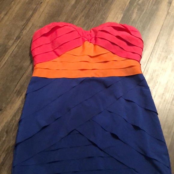 Color block dress - Picture 3 of 4